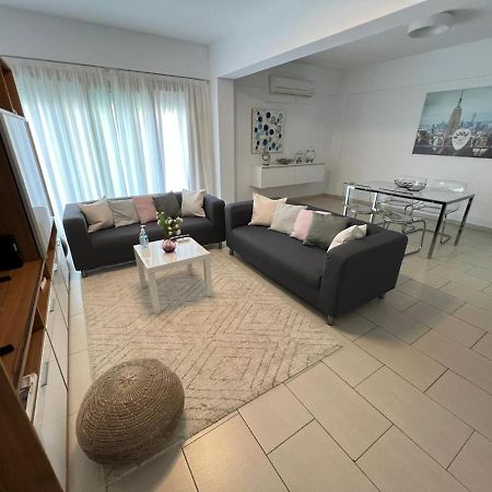 לימסול Amazing 2-Bedroom Apartment With Pool!! מראה חיצוני תמונה